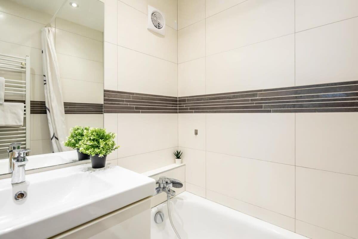 Cozy Quiet Apartment With A Balcony Budapest Extérieur photo