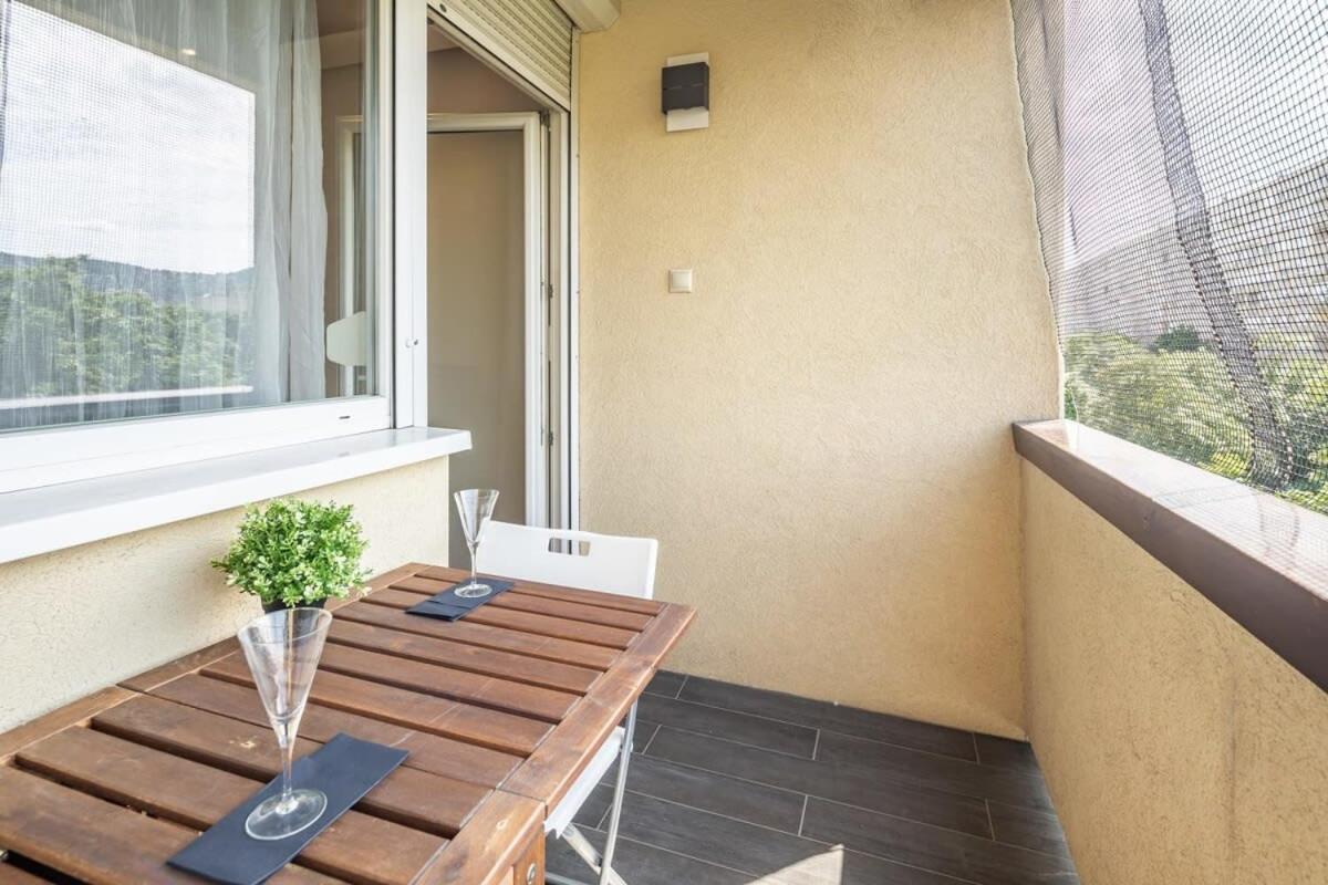Cozy Quiet Apartment With A Balcony Budapest Extérieur photo