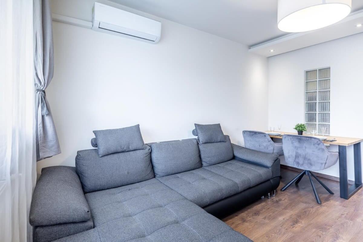 Cozy Quiet Apartment With A Balcony Budapest Extérieur photo